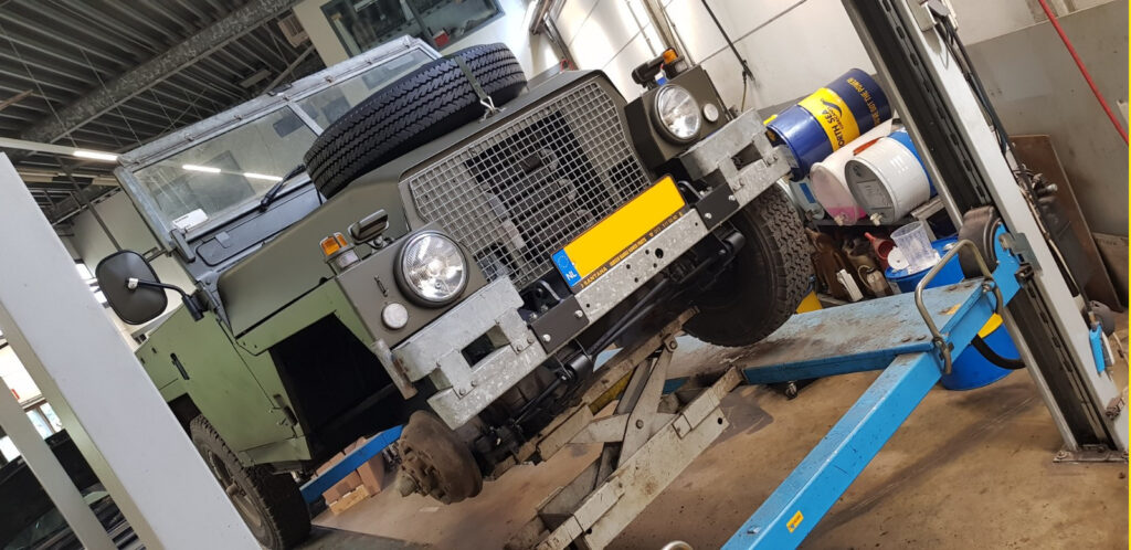 restauratie Land Rover series 3 Light Weight